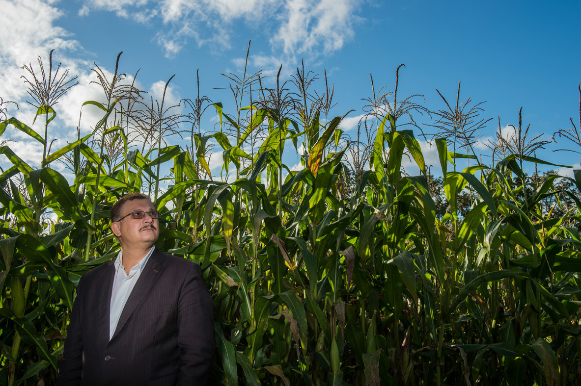 Le professeur Gilles-Eric Séralini, auteur de recherches dénonçant la toxicité d’un maïs OGM - Anti GMO scientist / L'Express (2012)