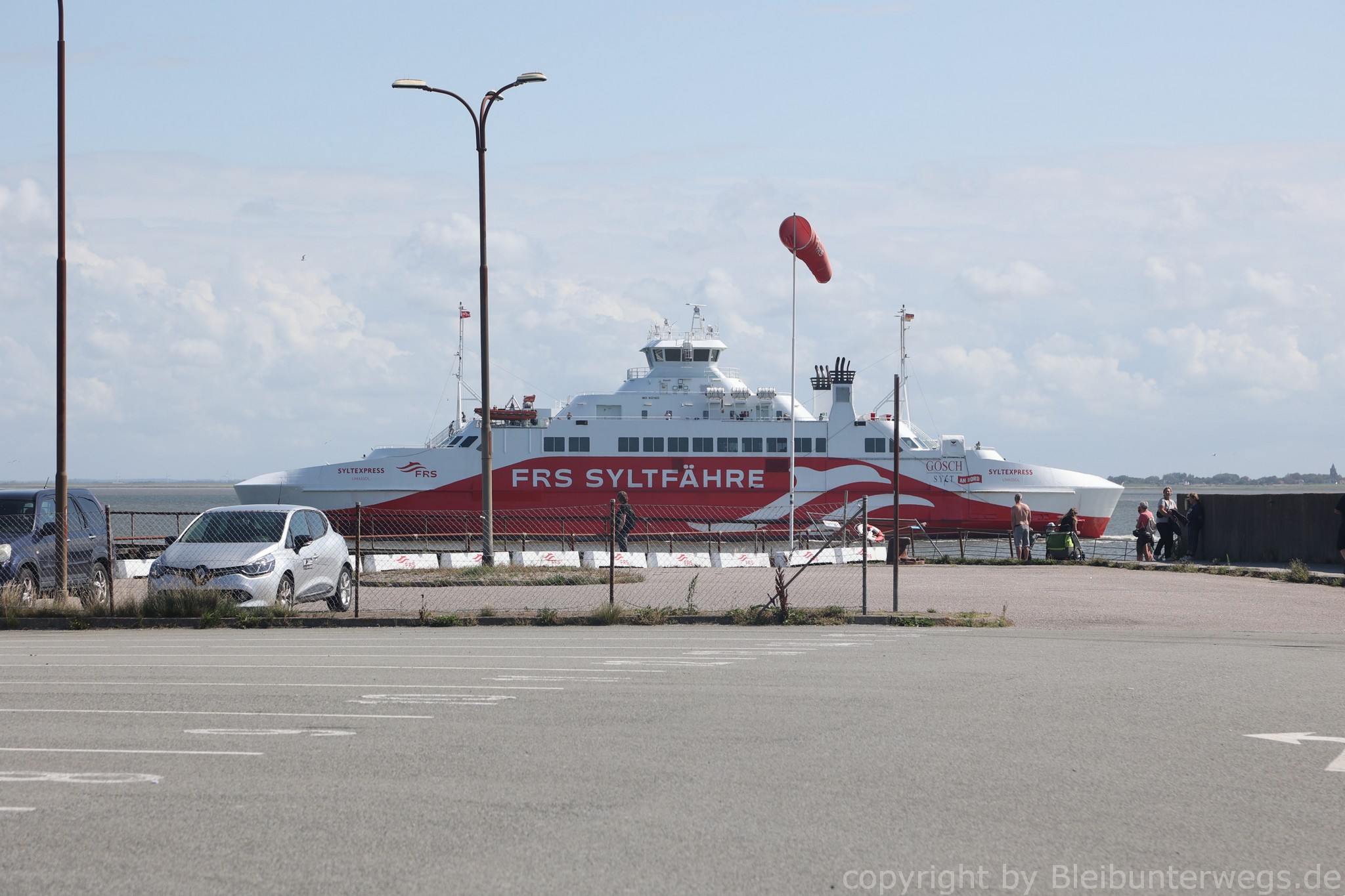 am Hafen vorne bei der Fähre nach Sylt