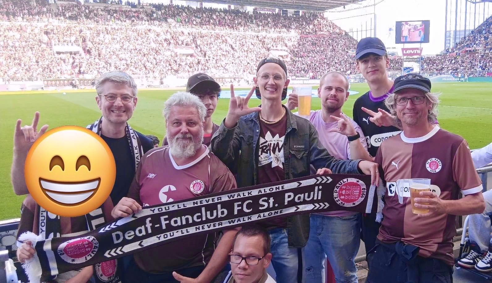 von links nach rechts: Niklas, Victor, Ronald, Martin, Emil, Nico, Louis und David