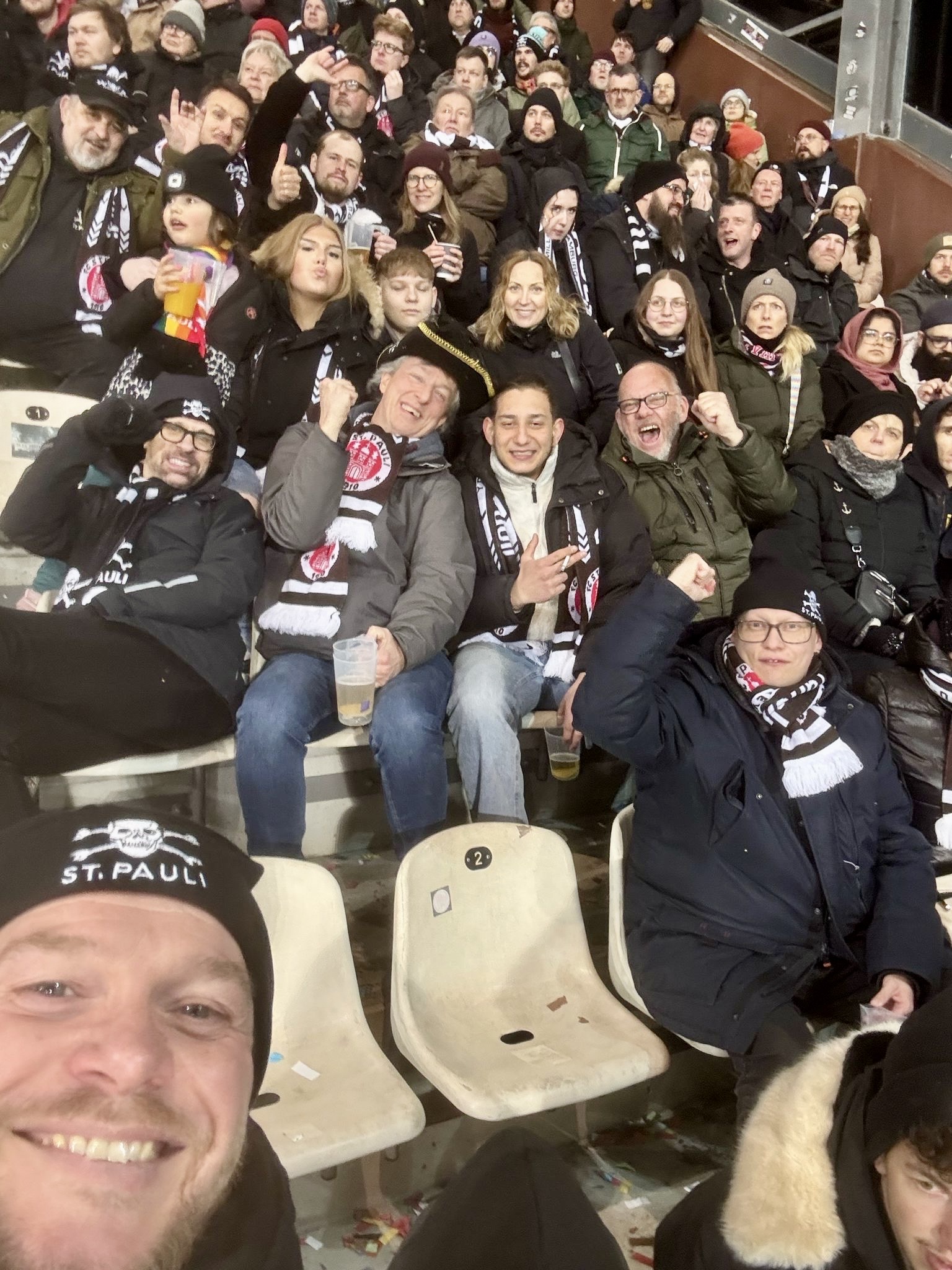 Dennis machte Selfie