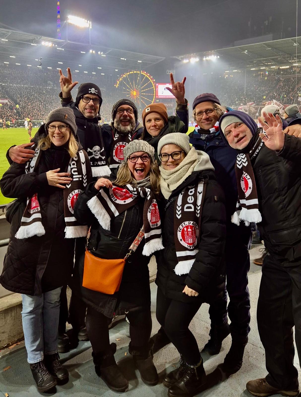 Martin, Sören, Deborah, David, Rafael, Vorne: Alexandra, Rosemarie und Irina