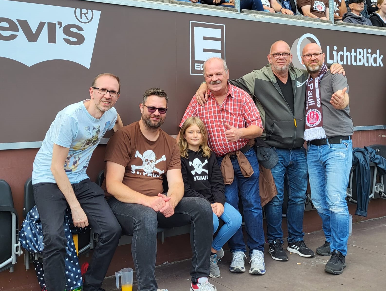 Paul, Jens mit seiner Tochter, Thomas M., Nobert, Markus S.