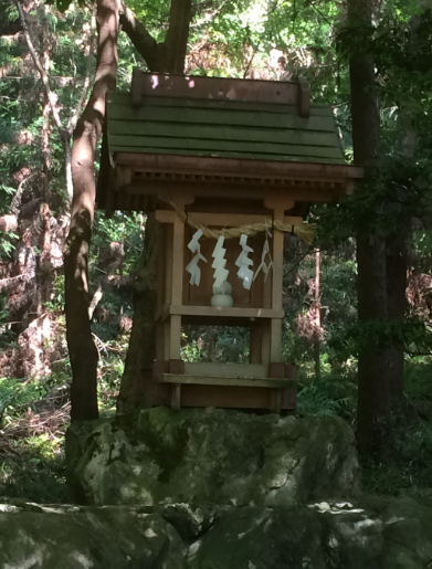 出雲大神宮　崇神天皇社（筆者撮影）