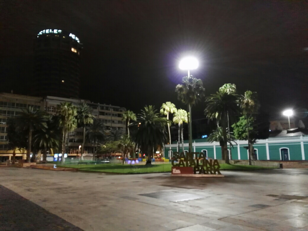 El Parque de Santa Catalina de noche