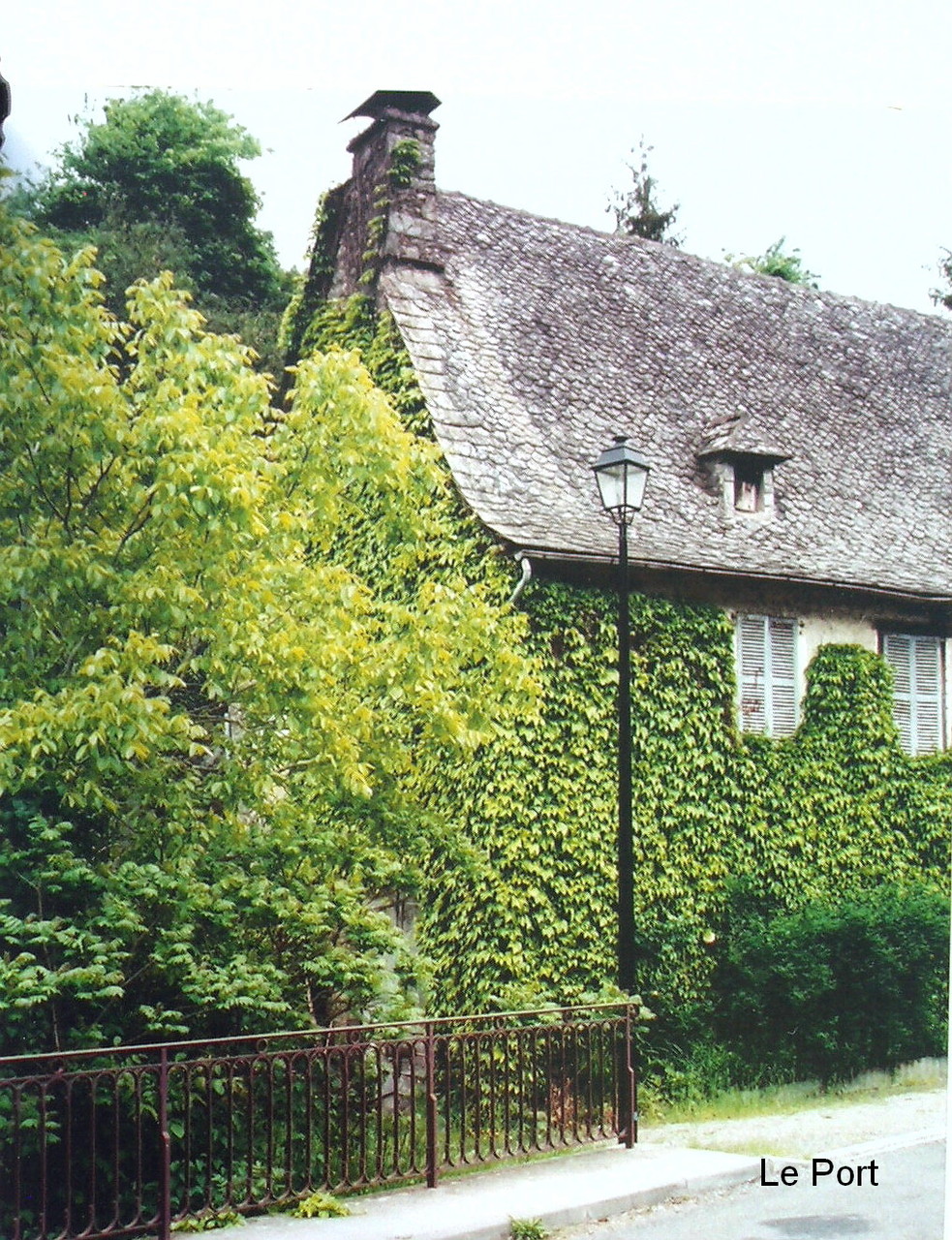 Maison d'école du Port (Vieillevie)