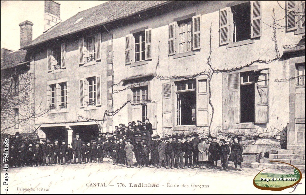 Ecole des garçons de Ladinhac - Ed. Delpuech.