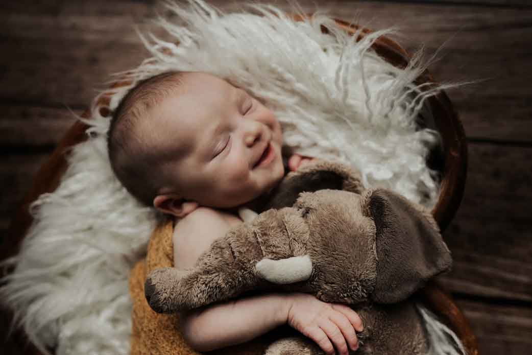 Babyshooting Babybilder Neugeborenenbilder Newbornshooting Bielefeld Schloß Holte Gütersloh Verl Paderborn