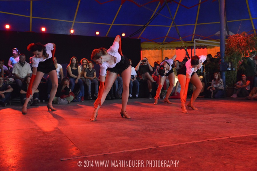 Burlesque-Pinup Dancing: Tanzschüler-Show vom Vintage Dance Studio.