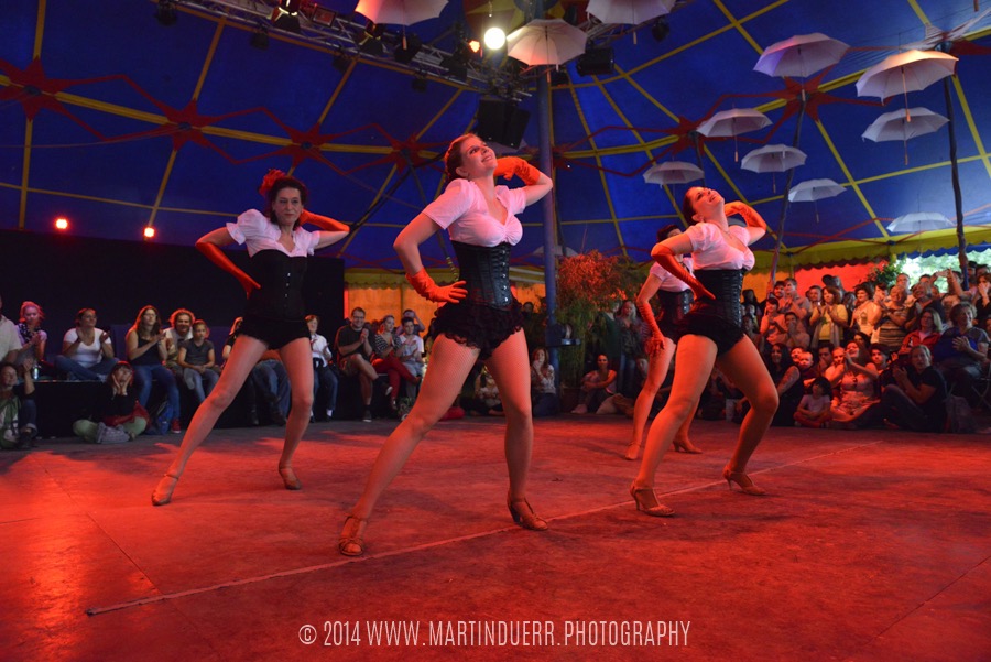 Burlesque-Pinup Dancing: Tanzschüler-Show vom Vintage Dance Studio.