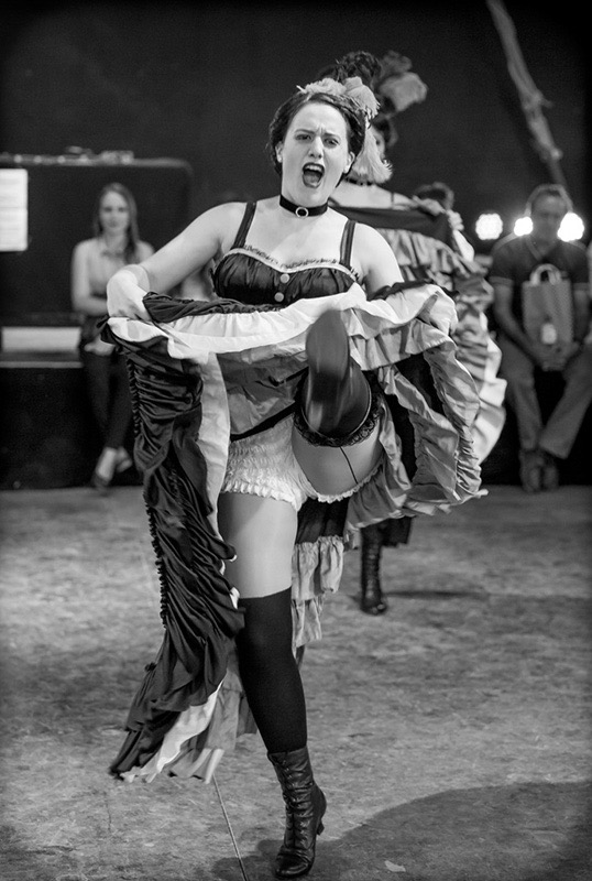 French Cancan: Schüler-Tanzshow vom Vintage Dance Studio auf dem Münchner Tollwood Festival. Foto: Michael Föhlinger