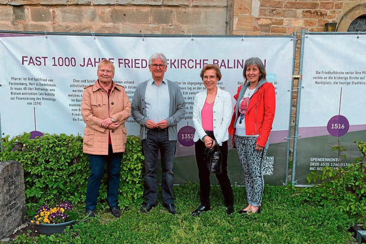 Förderverein bestückt Bauzäune mit Geschichte der Friedhofkirche