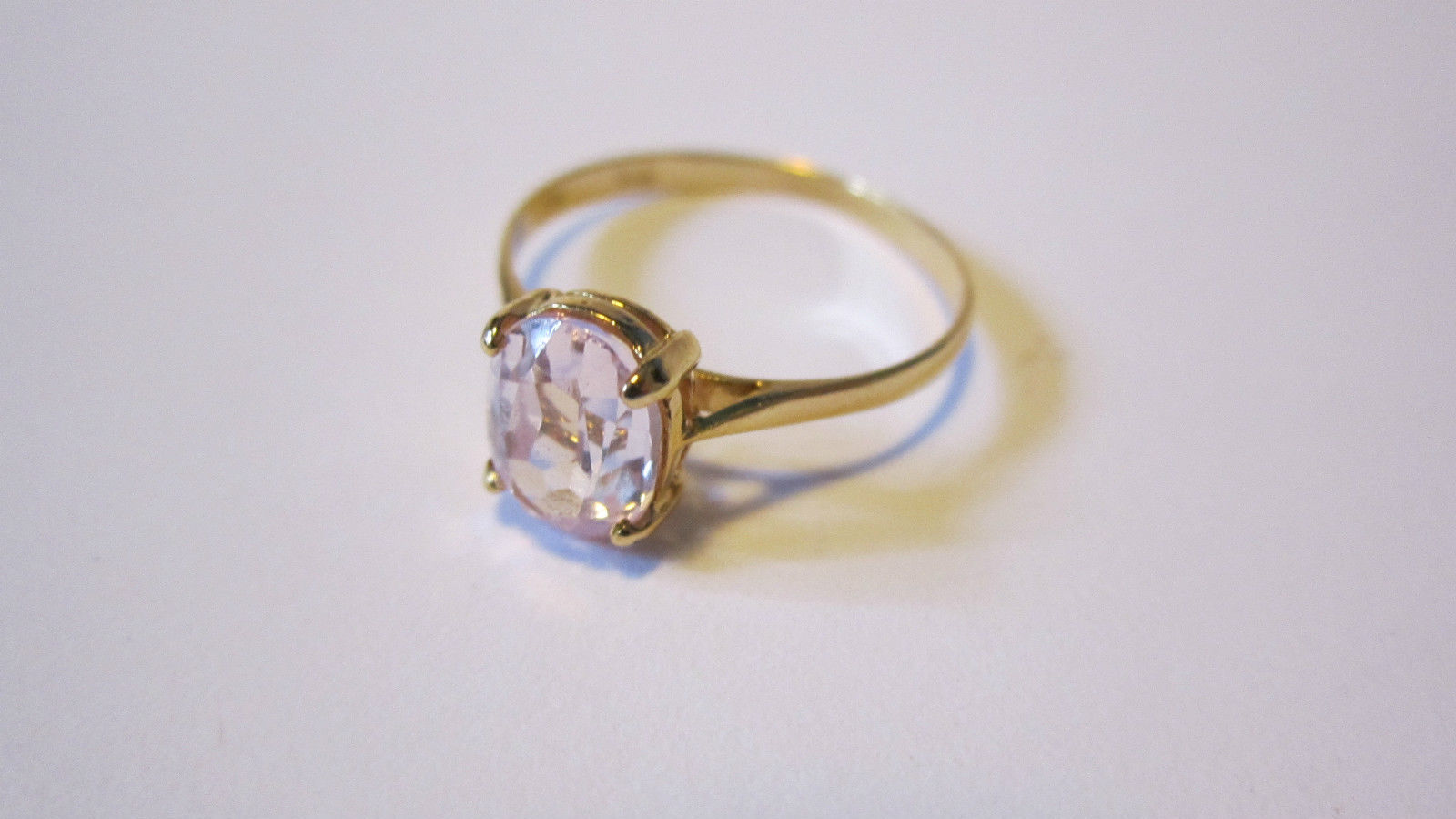 Anello con pietra rosa di francia hot sale