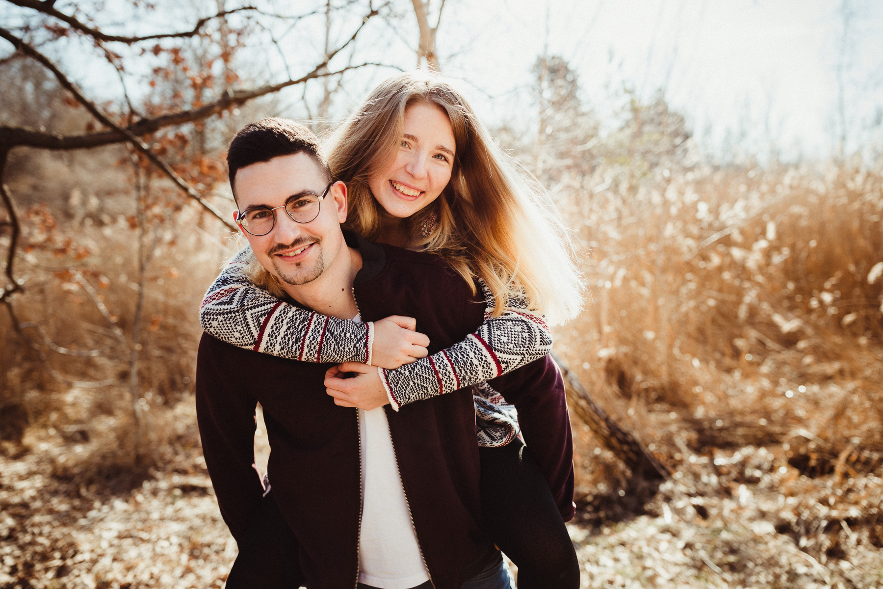 Freund und Freundin beim Paarshooting