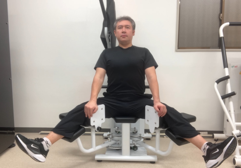 腰痛予防・脂肪燃焼！股関節のウォーミングアップ。