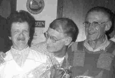 Maria (li.) & Sepp Zeitler (re.) Vereinswirte in Ossenzhausen