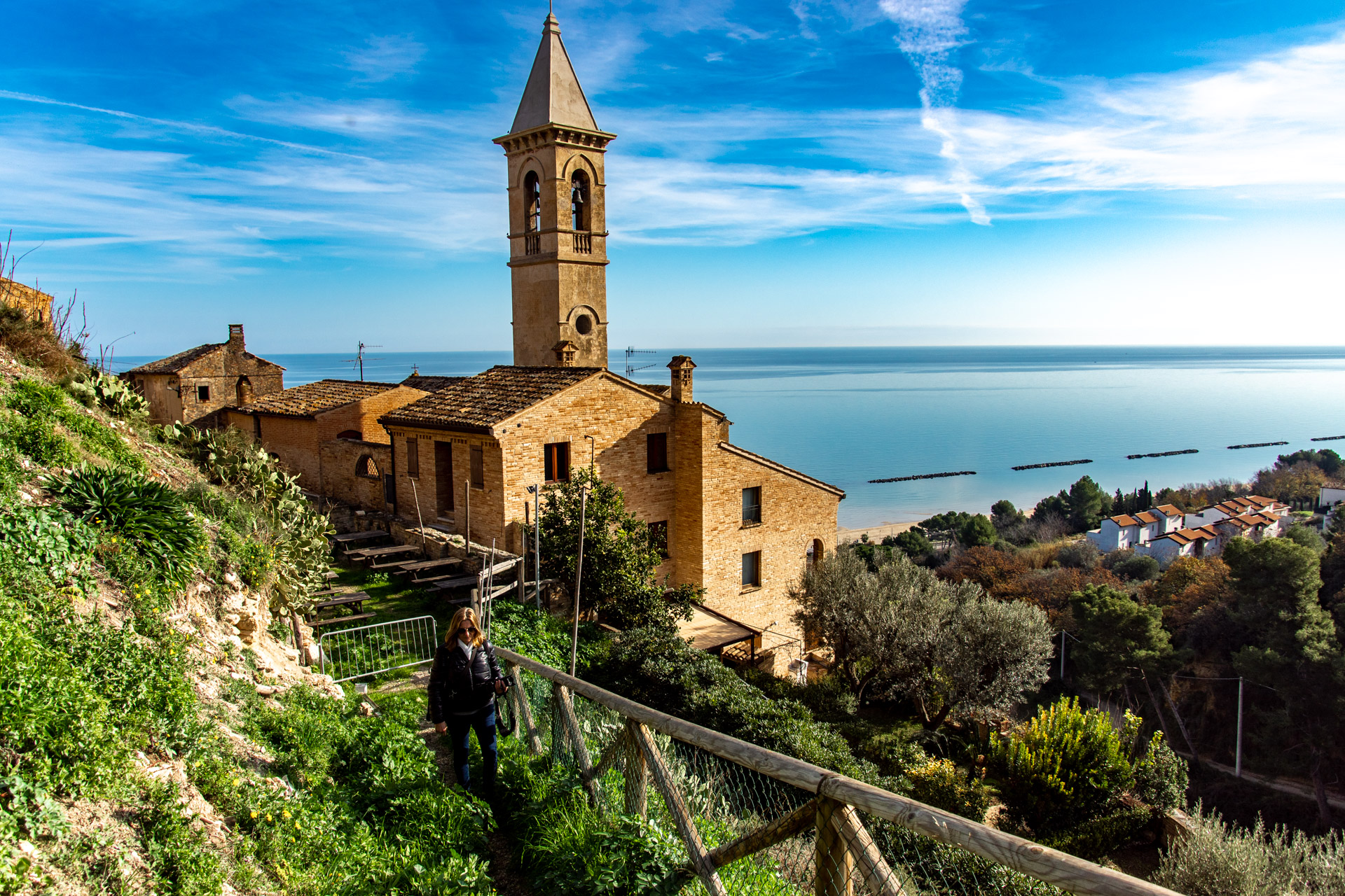 Terre del Piceno 01: Cupra Alta