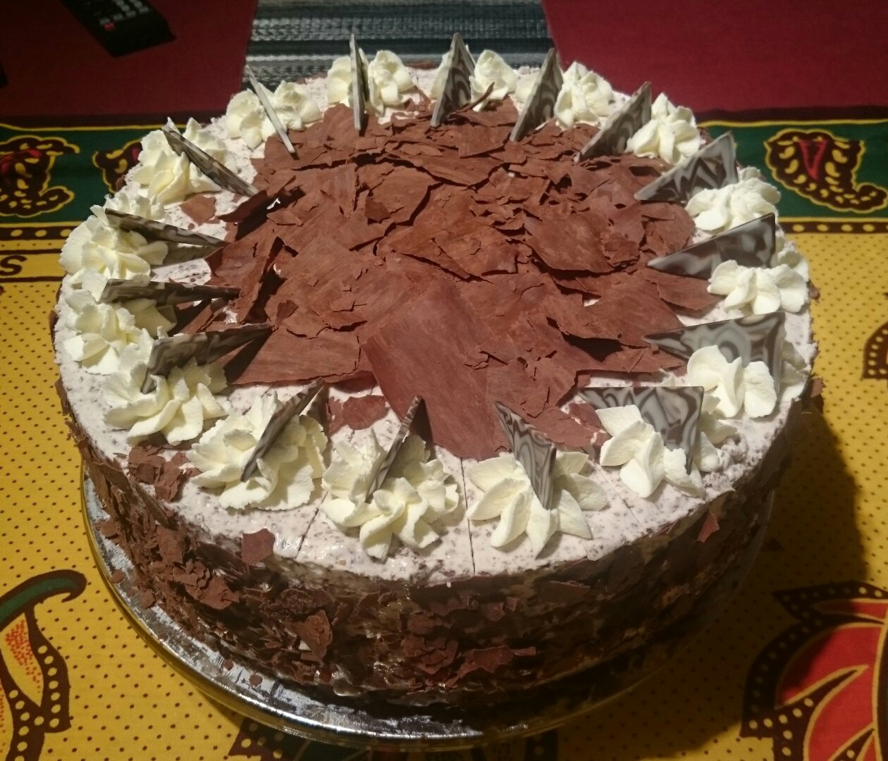 Stracciatella - Joghurt - Torte, 30cm, 16 Portionen