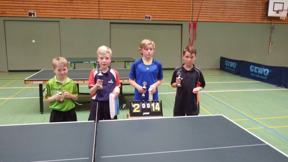 Jugend bis 900: 1.Platz Marek Meiert (TSV Germania Cadenberge), 2.Platz Justus Domröse (SC Hemmoor), 3.Platz Fynn-Jonas Strauß (TSV Lunestedt) und Benedikt Engler (TSV Germania Cadenberge)