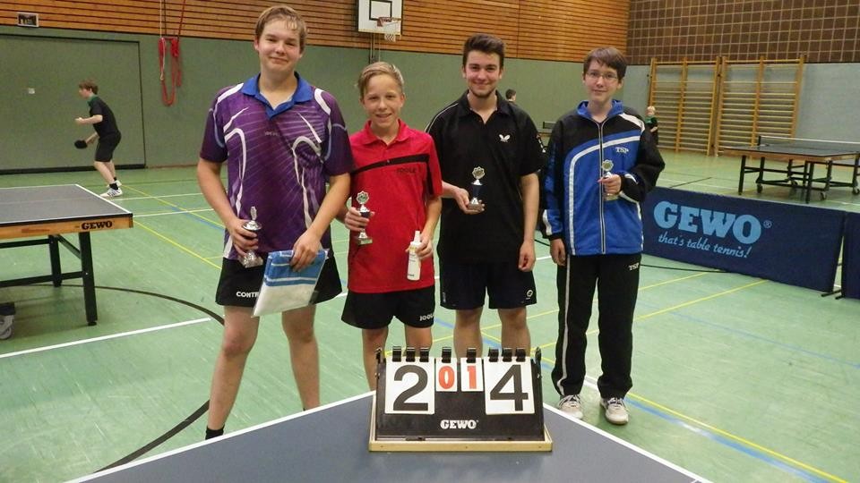 Jugend offen: 1.Platz Kai Krüger (MTSV Oederquart), 2.Platz Tim Voß (TuS Zeven), 3.Platz Max Langewitz (ATS Cuxhaven) und Steffen Kruse (MTSV Oederquart)