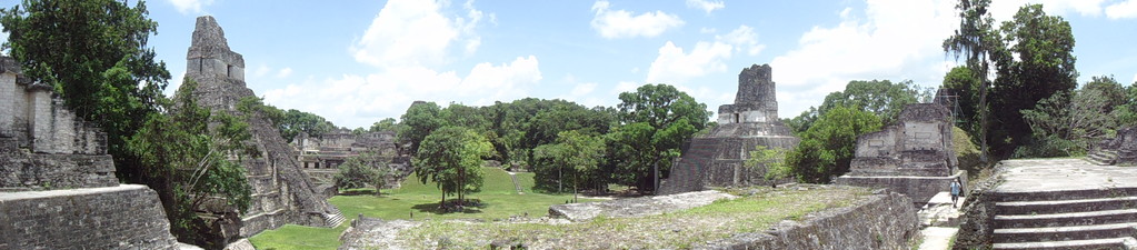 Site archeologique Maya de Tikal