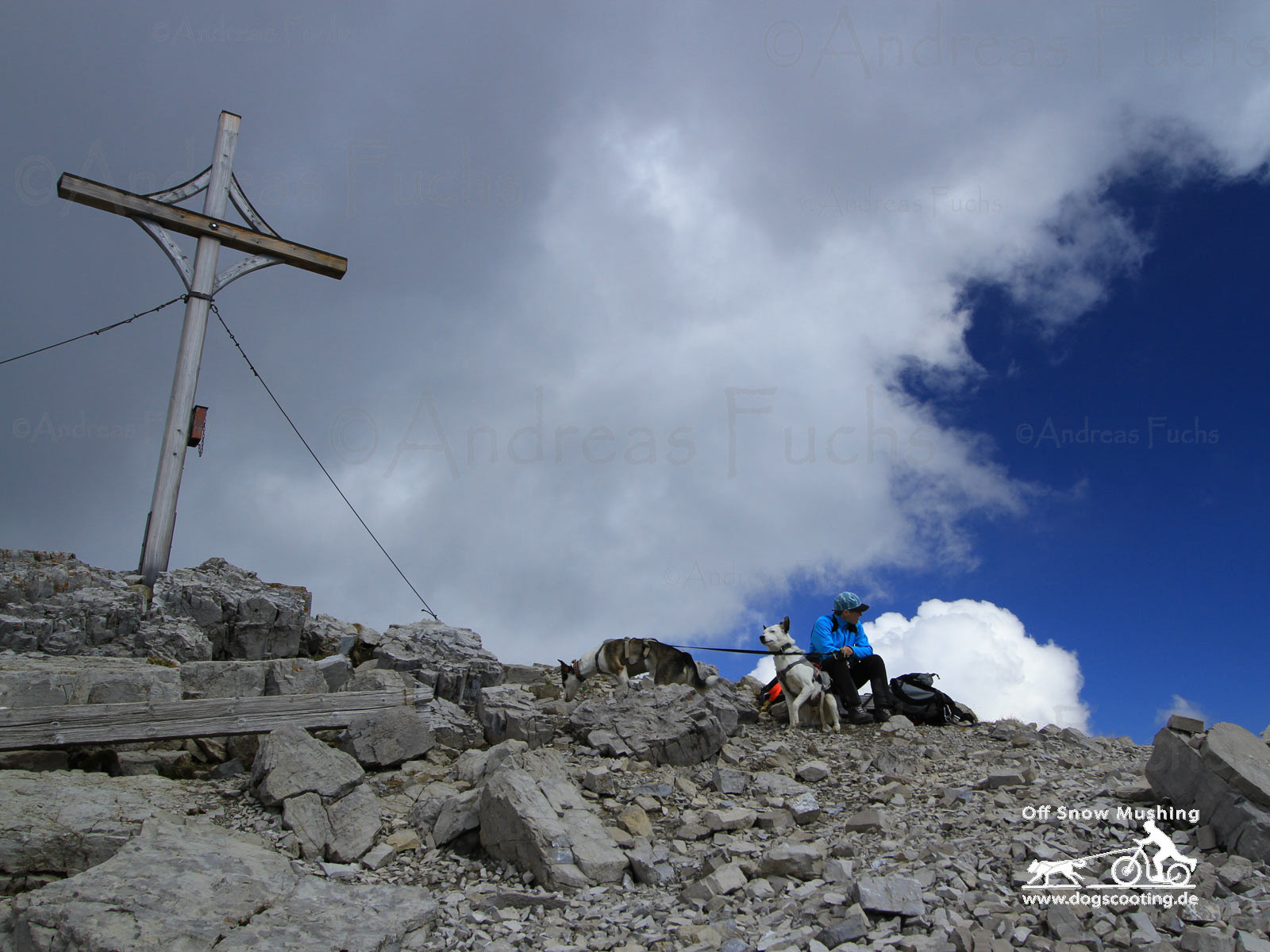 Gipfelkreuz Namloser Wetterspitze