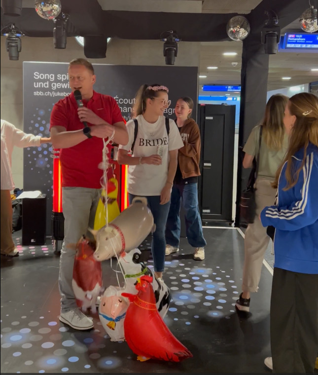 Eventmoderation - Moderation SBB-Jukebox am Bahnhof Winterthur, 2024