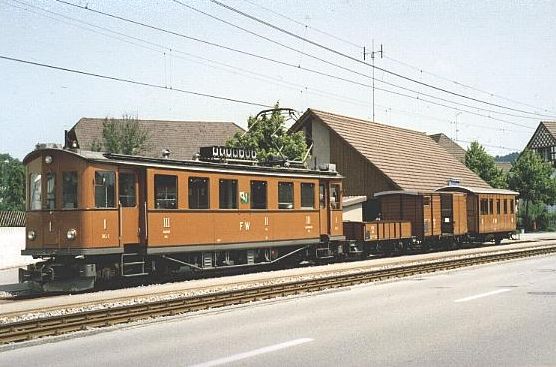 Jubiläumszug 1987 im neuen Bahnhof Matzingen