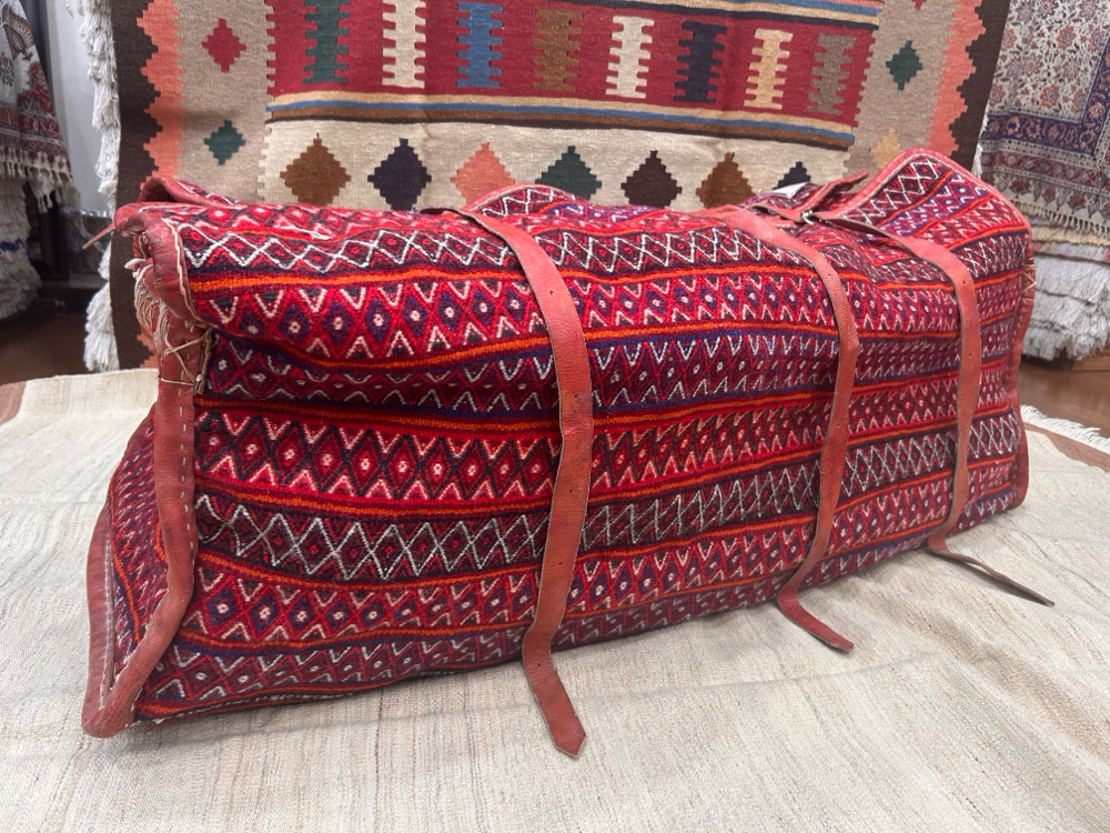 遊牧民のお引越し - 東京・世田谷の手織りペルシャ絨毯・ラグ