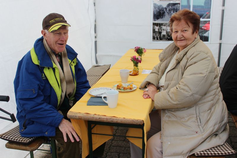 Seniorenweltmeister im Tennis ü 80 Günther Schwellnus und seine Frau Elisabeth