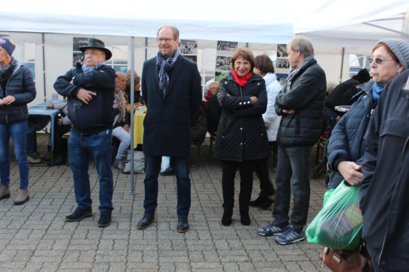 Bürgermeister Volker Mießeler mit seiner Vorgängerin Maria Pfordt