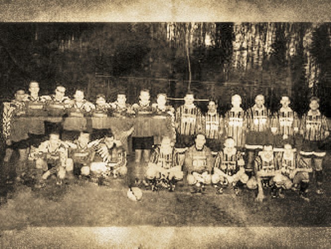 ARTwork - danke Andrea für dieses Motiv. Mein A-Team, zusammen mit der sympathischen Truppe von "Dynamo Rodenbach", ein Fussball-Hobbyteam aus Hanau/Rodenbach/Langenselbold (insgesamt 6 Spiele)!