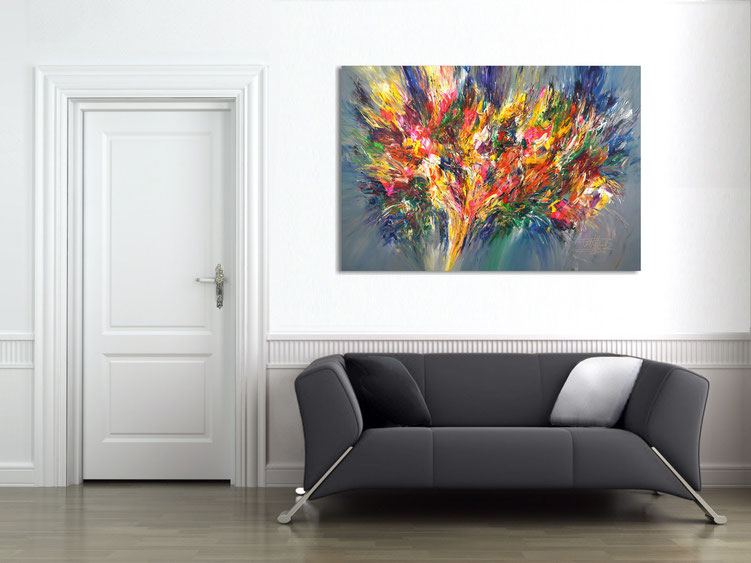 by the abstract painting "Extravagance...XL 1" obtained the athmosphere of the room a particularly individual character