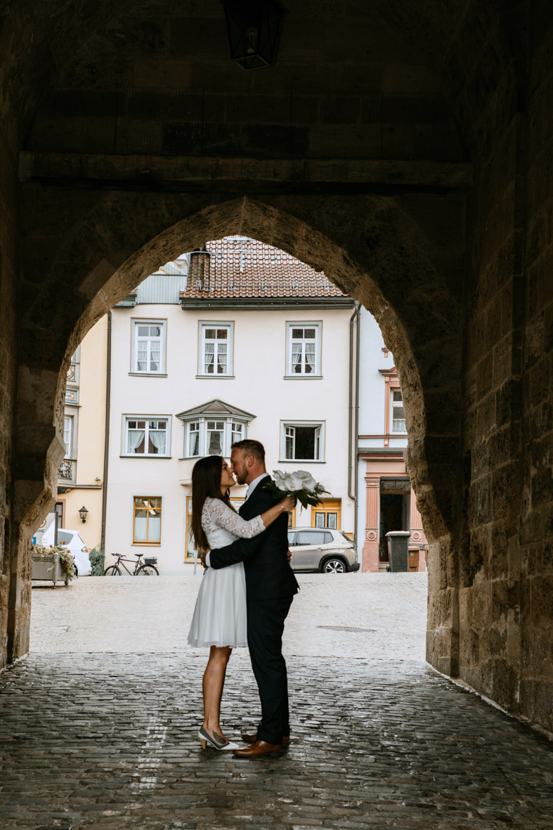 Brautpaarshooting in Rottweil, schwarzes Tor