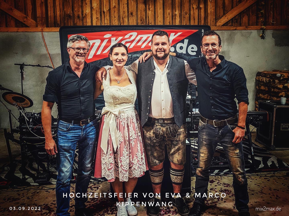 Hochzeitsband mix2max, in Kippenwang, Privatgrundstück
