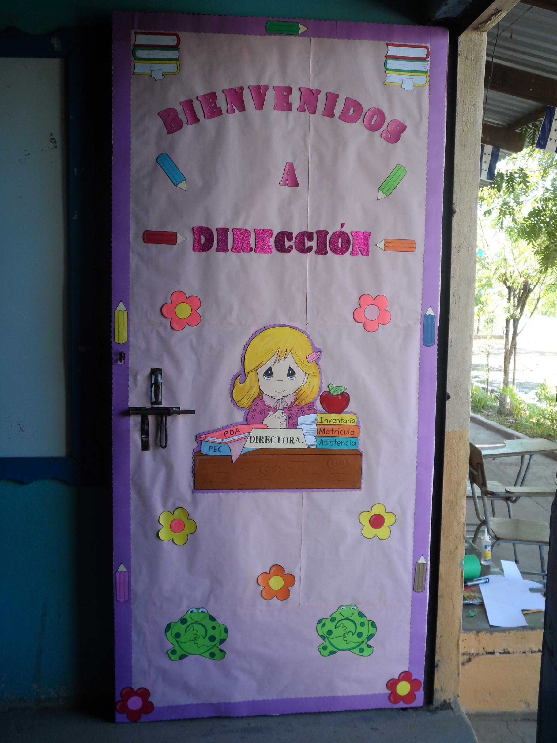 Decoración de puertas - Maestros por HONDURAS