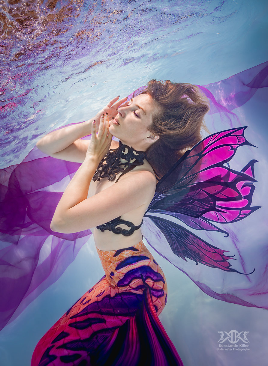 (C) Foto: Konstantin Killer, Unterwasser Model-Shooting im Pool, Fashionshooting unter Wasser 