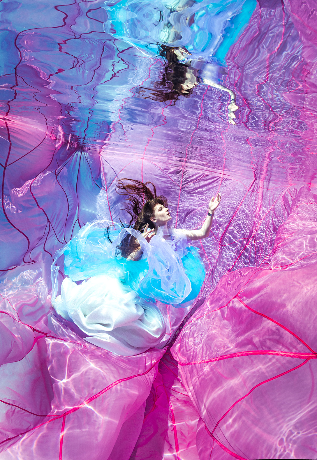 (C) Foto: Konstantin Killer, Model: Meike, Unterwasser Model Shooting im Pool