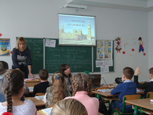 Відкритий урок Ткач Ірини Степанівни був організований як уявна подорож 4 класу до Лондона