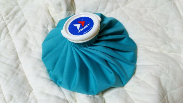 ケノン使う時に冷やすためのアイスバック(氷のう)