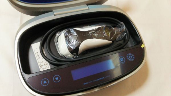 公式サイトで注文して家に届いた脱毛器ケノン