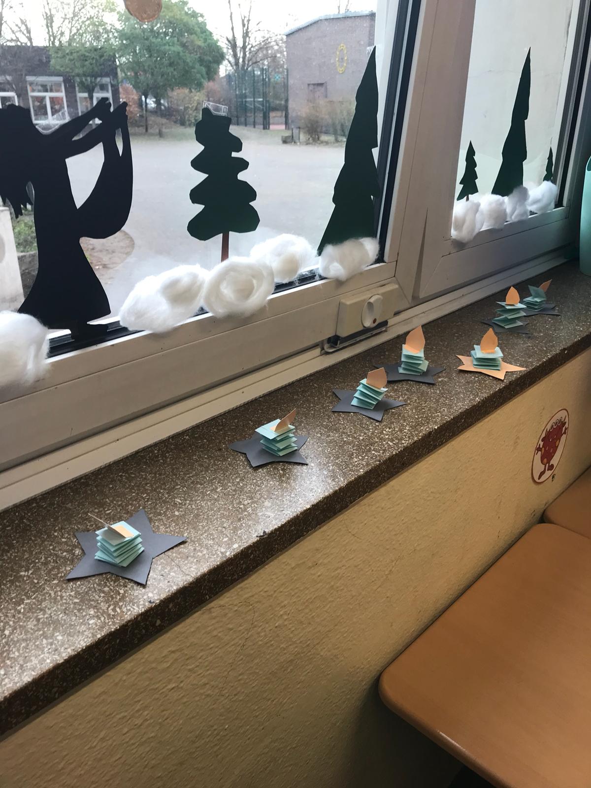 Adventsbasteln - eine schöne Tradition an der Kinder mit Eltern und 