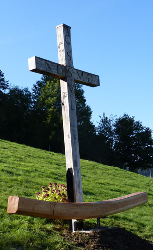 Kreuz als Anker auf dem Lebensweg