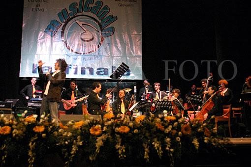 Con Max Gazzè e l'Orchestra del' AMM a Musicando