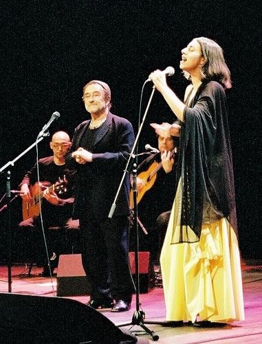 Con Lucio Dalla, Elisa Ridolfi e Jorge Fernando a Lisbona