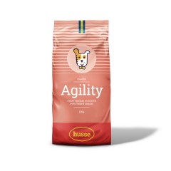 Een zachte met vitamin verrijkte ovengebakken snack gemaakt van kip, rund en ham