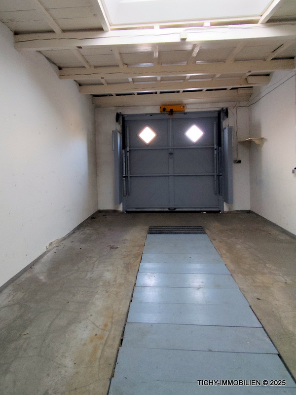 Garage 2