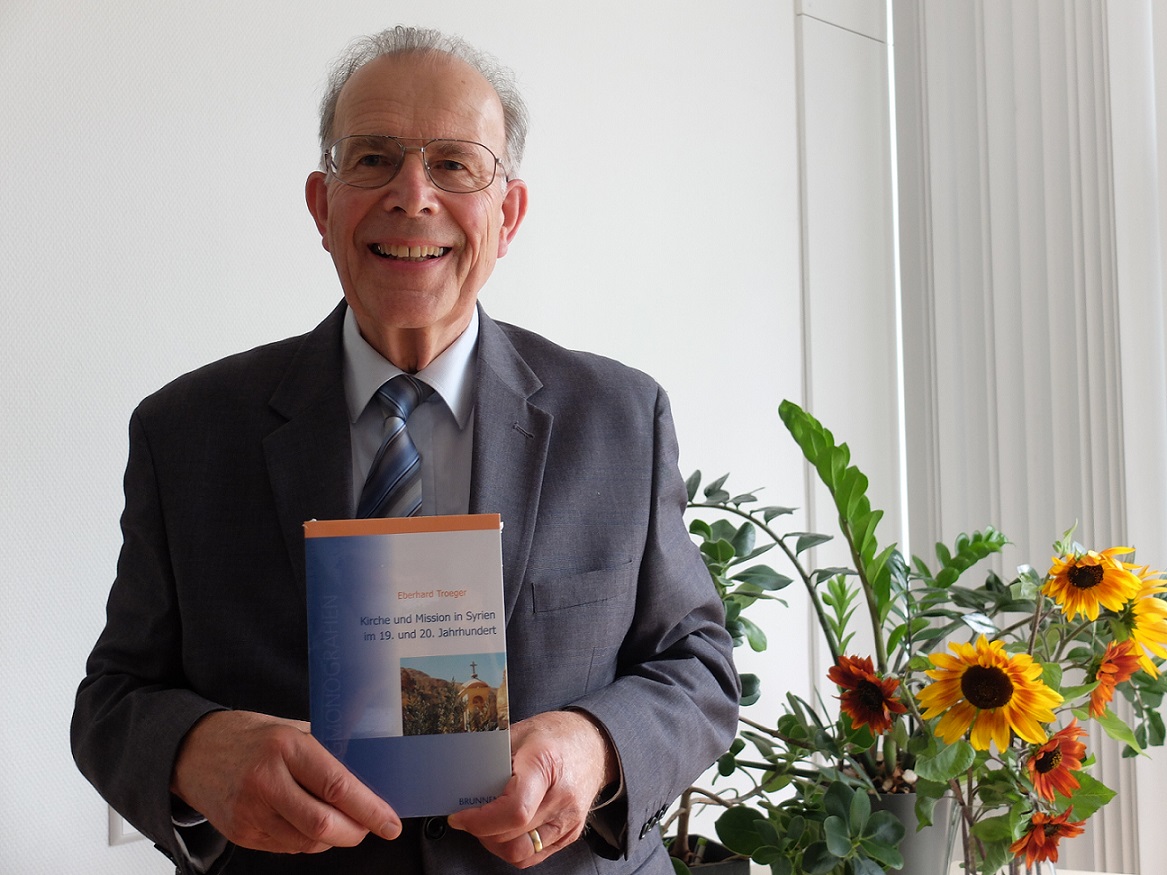 Eberhard Troeger erhält einen Preis für sein Lebenswerk