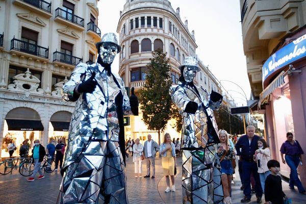 contratar robot de luces lepe