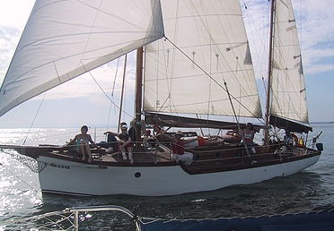 alquiler de barco con patrón en Huelva