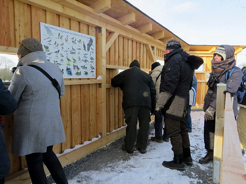 Blick aus dem Beobachtungsstand auf die Eisfläche.